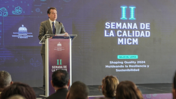 Director  Promipyme asiste  “Semana de la Calidad”